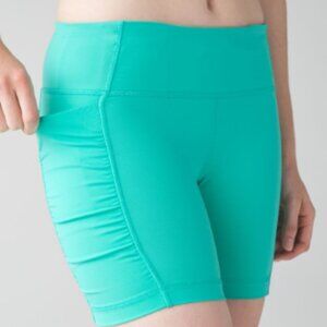 Lululemon Speed Track short Size